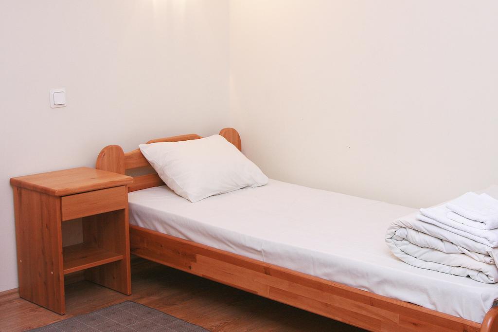 Sajutu Parka Hostelis Валмієра Номер фото